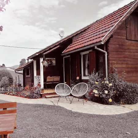 Wooden House Nela Near Plitvice Lakes สโมลยานัซ ภายนอก รูปภาพ
